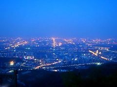 -定都峰
