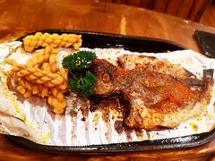 -老东镇啤酒屋海鲜加工·蒸汽海鲜·海鲜烧烤(台东店)