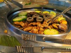 -哈哈碳都·牛肋条无限自助烤肉(台江万达店)