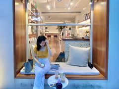 -Line 咖啡(石厦花园店)