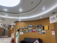 -雅悦齿科(顾村公园店)