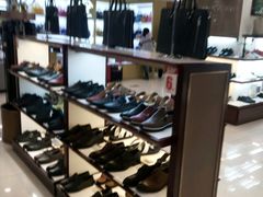 -银泰百货(舟山临城店)