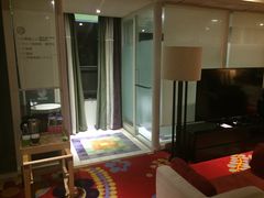 -喜鹊愉家酒店(郑州曼哈顿博览中心地铁站店)