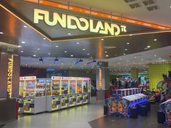 -反斗乐园π·电玩·高空拓展·蹦床(龙华天虹店)