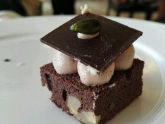 -东方红海鲜百汇(国际大厦店)