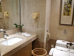 -南京双门楼宾馆(盐仓桥地铁站阅江楼店)