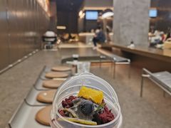 手抄黑金莓桑冰-喜茶(深圳万象城黑金店)