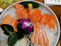 -青瓦餐厅·生鱼片·韩园烤肉(西塔店)