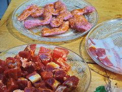 特色朝鲜风味儿烤肉-口岸齐齐哈尔烤肉(风尚米兰总店)