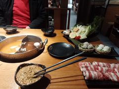 -呷哺呷哺(普陀乐购真北店)