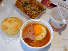 -香港新发烧腊茶餐厅(水围店)