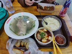 -八一路好吃街(雨田商务大厦店)