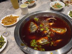 -忘情水鱼头·鲜鱼火锅(滨江中路店)