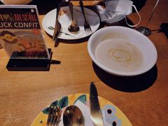 -JINNS锦时 steak&pizza(浸信会礼拜堂旧址店)