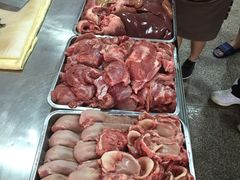 -标记美食新鲜猪杂(兴南大道店)