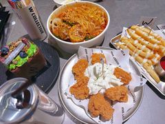 -W COLLECTIVE  DESSERT SHOP