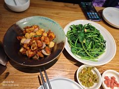 -潮粥荟·潮汕砂锅粥(槐房万达店)