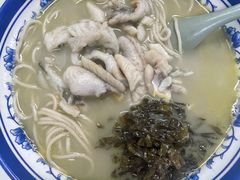 -明呈黄鱼面馆(斜土路店)