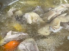 -大眼强五杯鹅·桑拿鸡煲