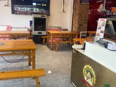 -养牛邓·潮汕牛肉海鲜自助火锅(广州店)