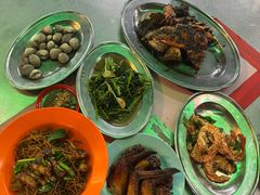 -黄亚华小食店(Jalan Alor)