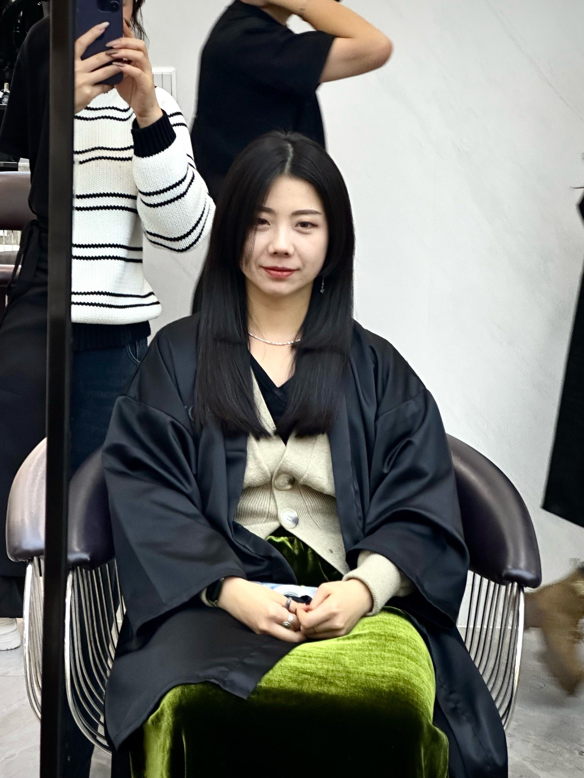 中分直发的简约风 公主切