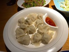 -娜仁图雅蒙古美食村(33小镇店)