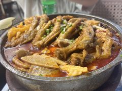 -刘姐啤酒鱼民族演艺餐厅(西街总店)