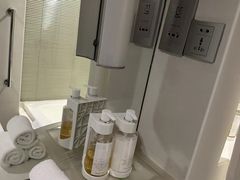 -上海浦东假日酒店