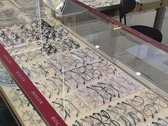 -世纪大明眼镜·蔡司战略授权店(汉街店)