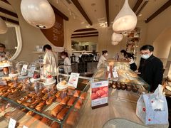 -VERIE BAKEHOUSE