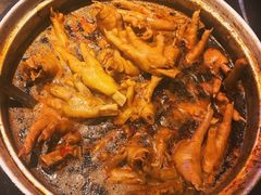 -爆炸头阿姨小四川正宗川味小吃(无任何分店)