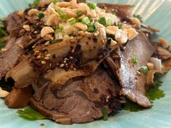 -莲餐厅·湖北菜·潜江小龙虾店(愚园路店)