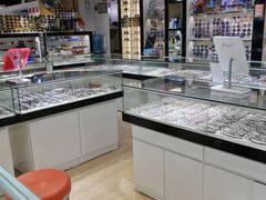 -三叶眼镜城(八佰伴店)