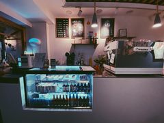 -留白咖啡(人民巷八号大院店)