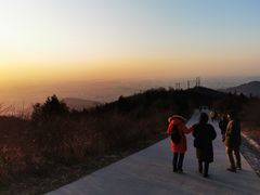 -鬼笑石后山停车场