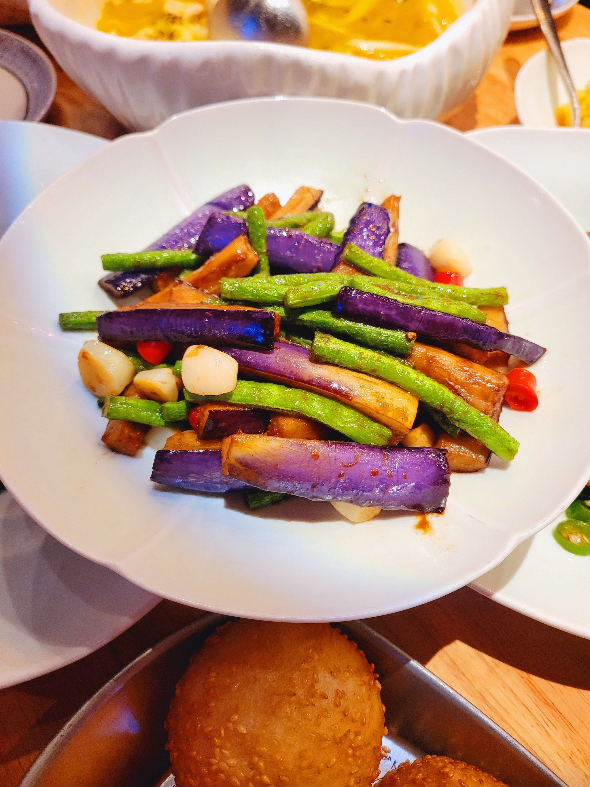 没想到在川味新派餐厅里面被一道普通的茄角之恋给种草了!