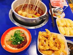 -马路边边串串香(延庆环球新意广场店)