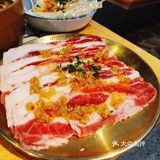 7点多到的还要等位，生意特别好，座无虚席