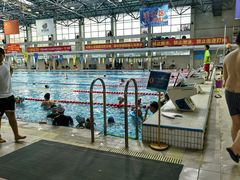 -奥冠体育华师附中恒温游泳馆