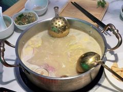 -六少·猪肚包鸡火锅(卓悦INTOWN店)