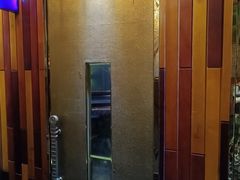 -K+全国连锁KTV(绿地缤纷天地店)