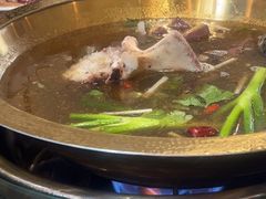 -周老三跷脚牛肉·全牛火锅(非遗传承店)