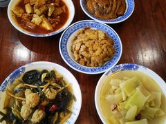 -蓝田九大碗民俗食府(蓝田店)
