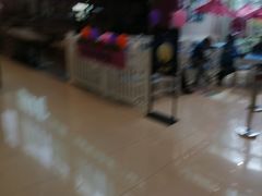 -家乐福(四元桥购物中心店)