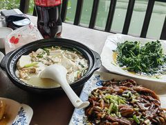 蚌肉豆腐汤-阿东农家菜(新场古镇下塘街店)