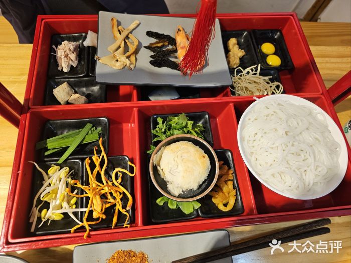 勺子米线·云南传统小吃市集(四方街店)图片