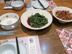 -黄泥岗·地道湖北菜(奥特莱斯店)