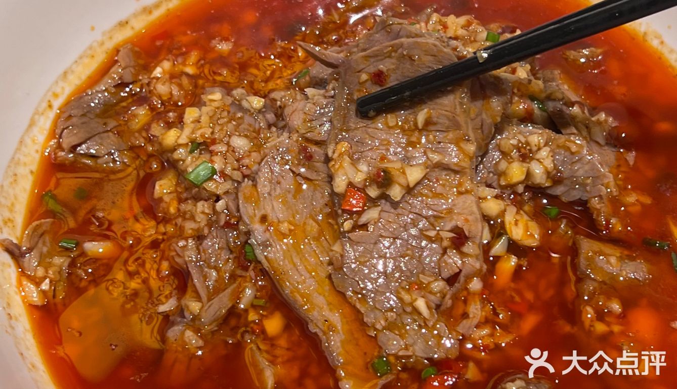 不愧是不到饭点就排队的老牌夜宵店！！