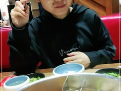 -左庭右院鲜牛肉火锅(金山万达店)